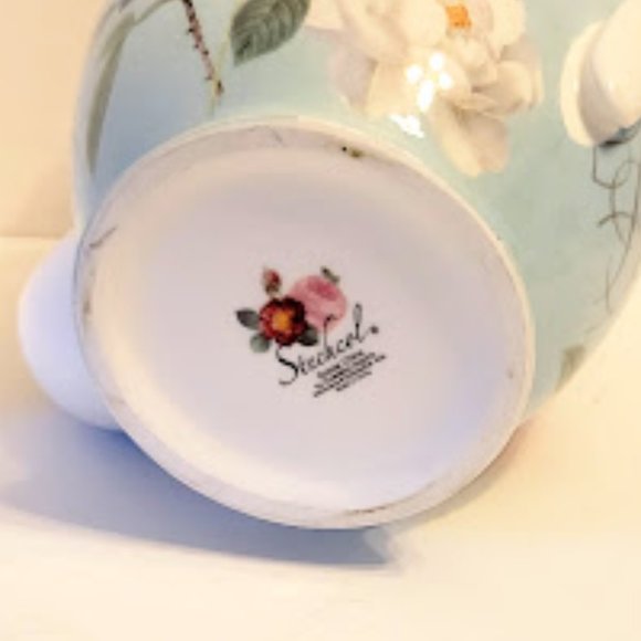 Stechcol Gracie Tea Pot with Roses, Butterflies, and a Bird in Blue - Picture 6 of 7